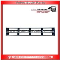 Volvo Grille Lower, Center Trim 82063513