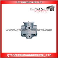 MAN TRUCK Foot Brake Valve 4613074790 / 461 307 479 0