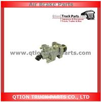 MB4815 - II36302 - II19090 Foot Brake Valve