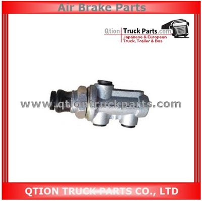 AE1206, I75794 KNORR 3/2 Directional Control Valve