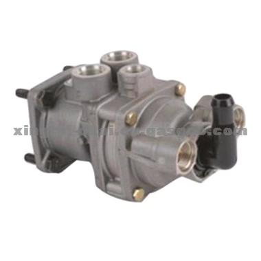 Mercedes Benz / Foot Valve / Wabco:4613192700 / 0024318905 / 0024318205 / 0024317105