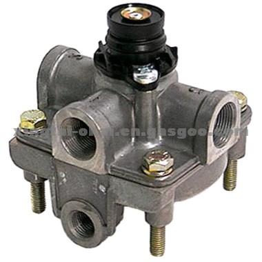 Mercedes Benz / Relay Valve / Wabco:9730110010 / 0044293844