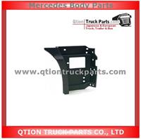 Mercedes 9416660501, 9416600501 ( RH ) Step Backing Panel For Actros MP1 96