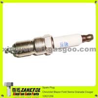 Car Auto Spark Plug For Chevrolet Blazer Ford Sierra Granada Cougar 12621258 12578277 12571164 12563753 12565753