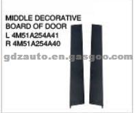 Focus Middle Decorative Board Of Door For Ford L 4M51-A254A41 / R 4M51-A254A40