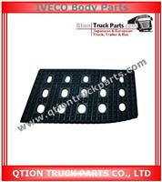 504004279, 504211437 RH Step Plate Top