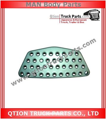 81615100272, 81615100421, 8161511000, 81615110001 MAN Step Plate Middle