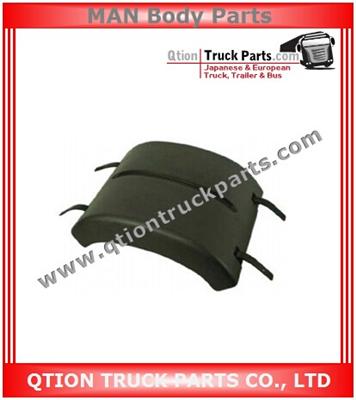 81664106606 MAN Mudguard Top