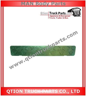 81416102900 MAN Bumper Tread Plate