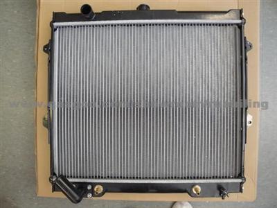 Radiator For Mitsubishi Pajero V45 V6 3.5