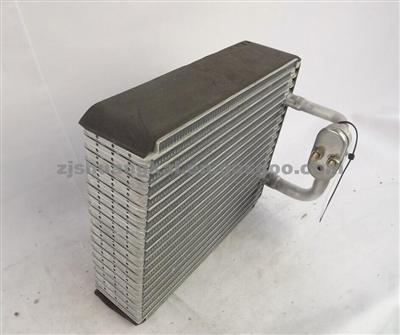 Zhejiang Shuangkai SKCZ001-154 MAZDA ST-50 60×235×203 Evaporator Car Air Conditioner