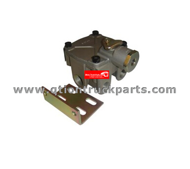 103028 Bendix R-14 Relay Valve