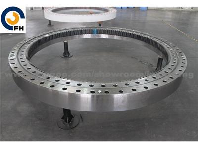 Three-Row Roller Rolling Slewing Bearing (13 Series)