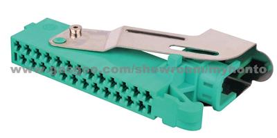 Auto Parts Automotive Connector 185167-1