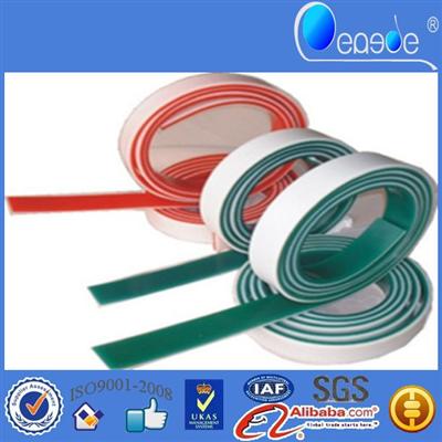 Bend resistant rubber squeegee for glass industry