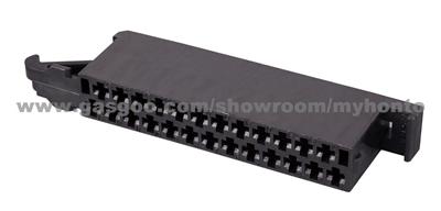 Auto Parts Automotive Connector 925471-1