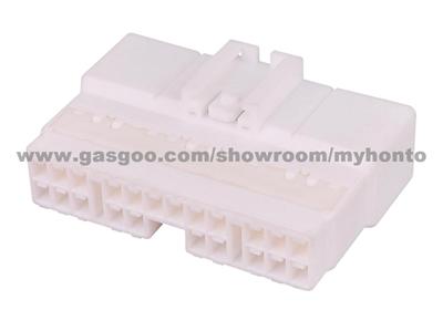 Auto Parts Automotive Connector MG641089