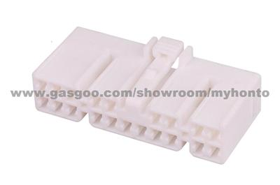 Auto Parts Automotive Connector MG651080
