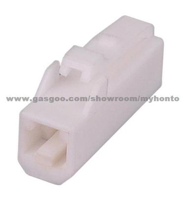 Auto Parts Automotive Connector MG651194