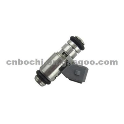 Fuel Injector IWP119 For FORD With Good Performance