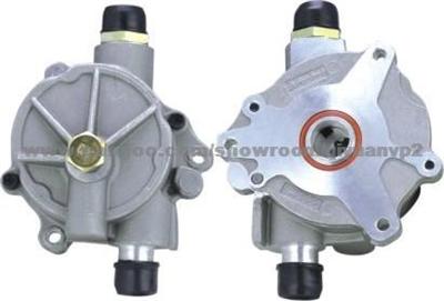 Mitsubishi 4D33 Alternator Vacuum Pump