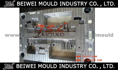 Auto Radiator Tank Plastic Mould