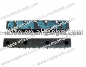 Cylinder Head For BENZ OM352 OEM: 3520105220/3520102221