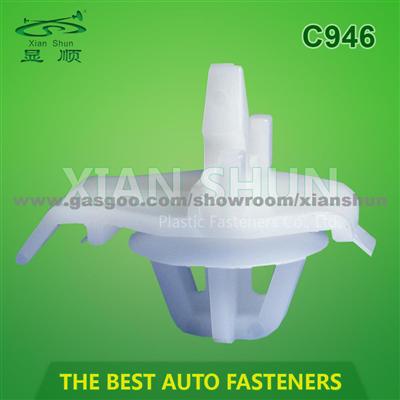 Auto Body Retainer For Auto Fastener & Clip