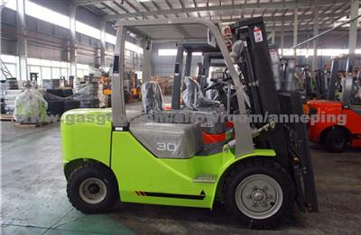 Safe And Efficient 3T FD30 Diesel Forklift