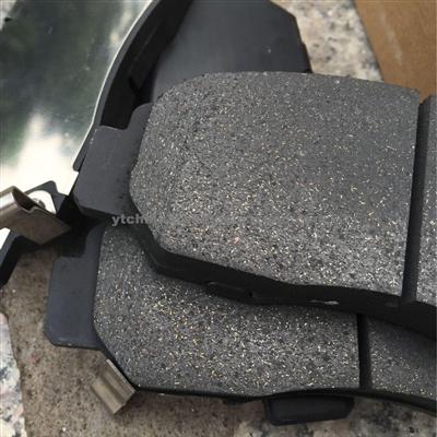 Less-Metal Brake Pads For MERCEDES BENZ Brake System Brake Pad Set OE 005 420 08 20