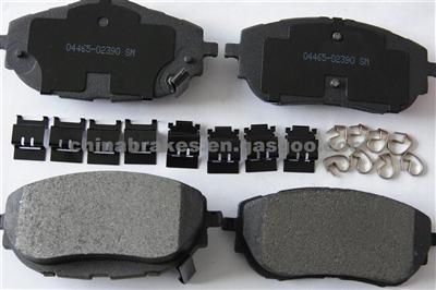 Toyota COROLLA Saloon BRAKE PAD SEMI-METALLIC