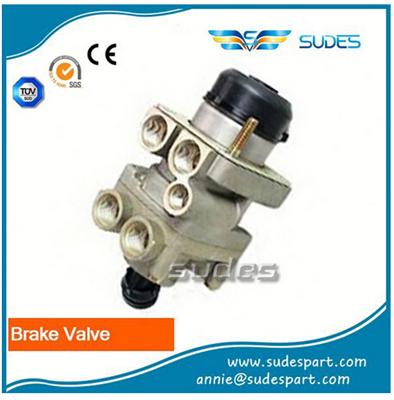 For Mercedes Benz Truck Foot Brake Valve MB4821