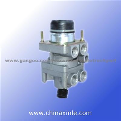 Foot Brake Valve OEM NO.MB4821