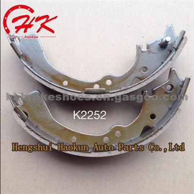 HIGH QUALITY BRAKE SHOE K2252 FOR TOYOTA DAIHATSU CARS OEM04495-30070