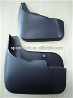 Splash guard for Audi A4L