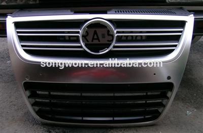 hot sale and top quality car front grille for passat B6 R36