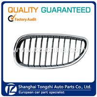 51137065701 Front Center Grille chrome E60