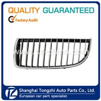 51137120009 Front Center Grille chrome E90