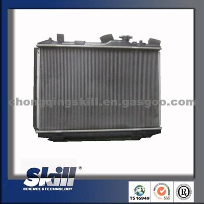 Auto Engine Cooling Aluminum Radiator 1770063J00 For SUZUKI