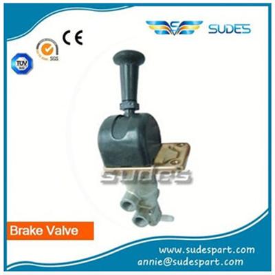 0024300381 Truck Parts Hand Brake Valve Mercedes Benz