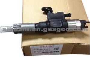 DENSO Injector 095000-810