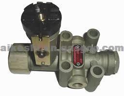 Truck Level Valve 1607728
