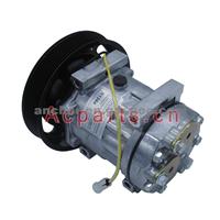 VOLVO TRUCK A C Compressor 7H15 24V CLUTCH: 132/PV8 REFR.: R134a OTHER NO: 8142555