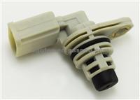 Volkswagen Camshaft Position Sensor 030907601E