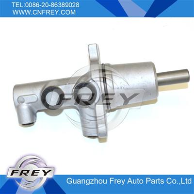 Brake master cylinder 0004317001 for Sprinter 901