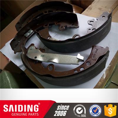 auto parts Wearing Parts Brake shoe for Toyota Hilux KUN25 04495-0K120