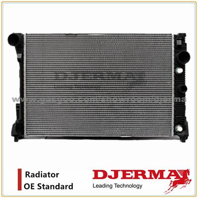 Car Parts Manufacturing Radiator For Mercedes Benz W123