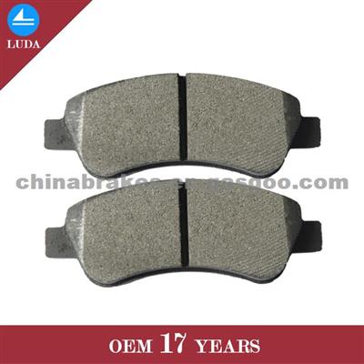 D1213 Front Semi-Metallic Disc Brake Pads For Peugeot 307