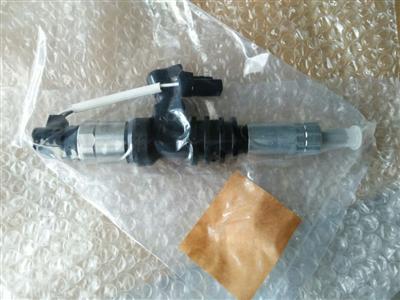 genuine auto part common rail fuel injector 095000-5450 for 6M60 ME302143