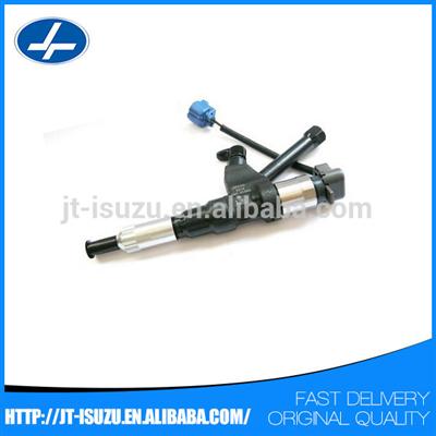 095000-5215 original new diesel fuel injector Vehicle type:P11C3